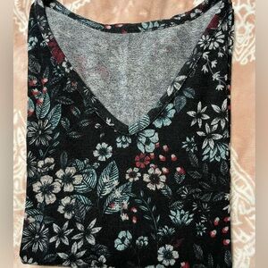 Lane Bryant black/floral long sleeve top, tunic length